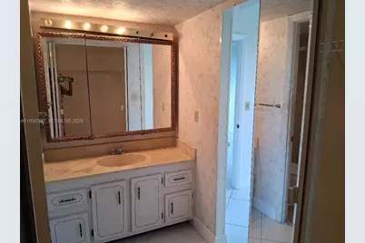 1300 St Charles Pl #319, Pembroke Pines, FL 33026 - Photo 8