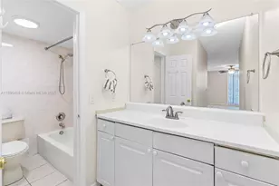 8895 Fontainebleau Blvd, Miami, FL 33172 - Photo 26