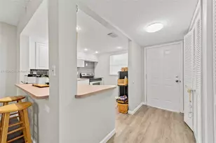 606 SW Natura Blvd, Deerfield Beach, FL 33441 - Photo 8