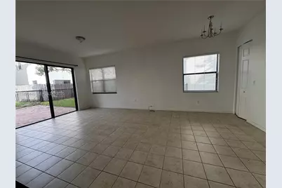 9079 SW 35th St, Miramar, FL 33025 - Photo 6