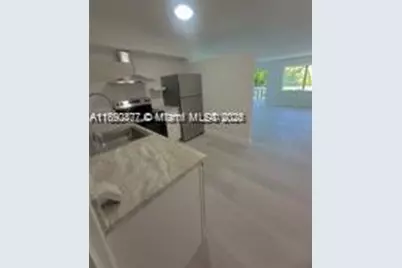 1120 102nd St #15, Bay Harbor Islands, FL 33154 - Photo 4