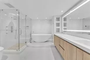 465 Brickell Ave, Miami, FL 33131 - Photo 8