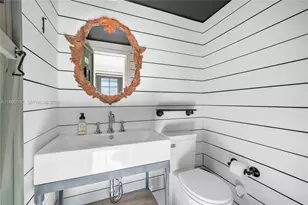 3650 N Bay Homes Dr, Miami, FL 33133 - Photo 14