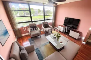 10540 E Clairmont Cir, Tamarac, FL 33321 - Photo 2