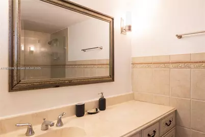 5401 NE Collins Ave #1111, Miami Beach, FL 33140 - Photo 22