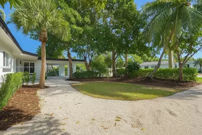 3801 NE 16th Ter, Oakland Park, FL 33334 - Photo 2