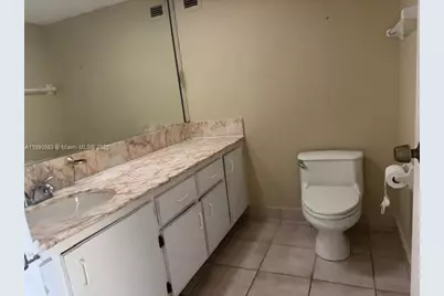 5401 E Collins Ave #1530, Miami Beach, FL 33140 - Photo 22