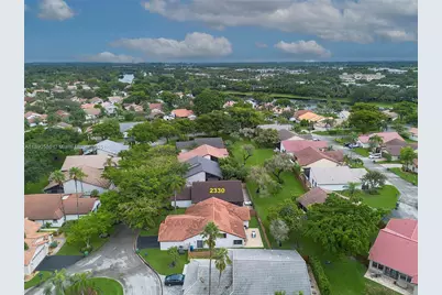 2330 Dover, Weston, FL 33326 - Photo 4