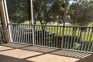 250 Jacaranda Dr, Plantation, FL 33324 - Photo 18