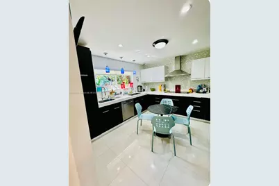 9240 Byron Ave, Surfside, FL 33154 - Photo 2