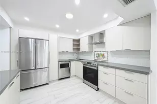 250 174th St, Sunny Isles Beach, FL 33160 - Photo 12