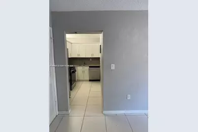 17530 NW 68th Ave #C2004, Hialeah, FL 33015 - Photo 2