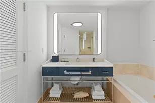 4401 Collins Ave, Miami Beach, FL 33140 - Photo 22