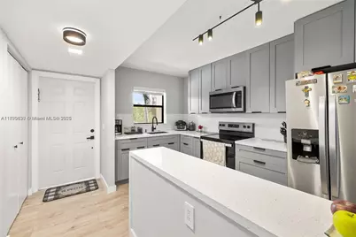 10444 NW 30th Ct #202, Sunrise, FL 33322 - Photo 2