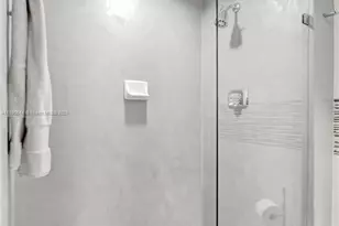 20191 E Country Club Dr, Aventura, FL 33180 - Photo 38