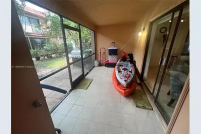 12 Madrid Ln #1-18, Davie, FL 33324 - Photo 24