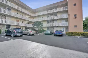 1889 S Ocean Dr, Hallandale Beach, FL 33009 - Photo 38