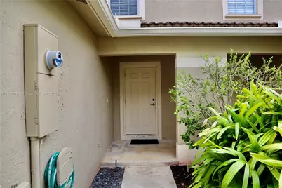 8656 S S Southgate Shores Cir #8656, Tamarac, FL 33321 - Photo 4