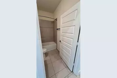 8301 NW 41st St #B-409, Doral, FL 33166 - Photo 36