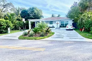 390 NE 165th St, Miami, FL 33162 - Photo 1