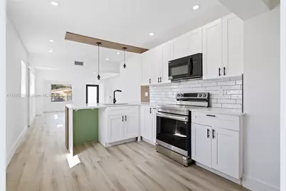 1842 NW 67th St, Miami, FL 33147 - Photo 10