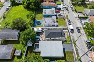1842 NW 67th St, Miami, FL 33147 - Photo 28