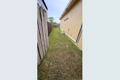 4585 Boatman St #20, Lake Worth, FL 33463 - Photo 18