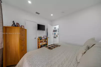 1980 NE 173rd St, North Miami Beach, FL 33162 - Photo 16