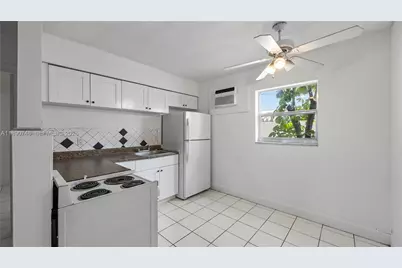 400 SE 31st St #3, Fort Lauderdale, FL 33316 - Photo 2