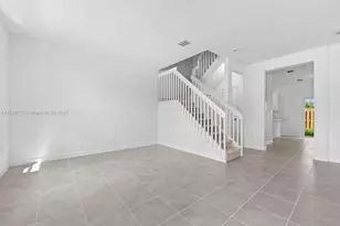 1525 SE 27th Rd, Homestead, FL 33035 - Photo 2