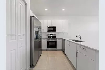 1537 SE 27th Rd, Homestead, FL 33035 - Photo 4