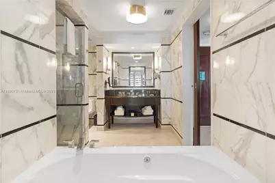 4391 Collins Ave #402, Miami Beach, FL 33140 - Photo 24