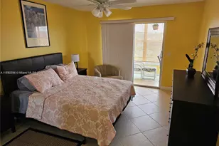 413 Greenbrier C, West Palm Beach, FL 33417 - Photo 10