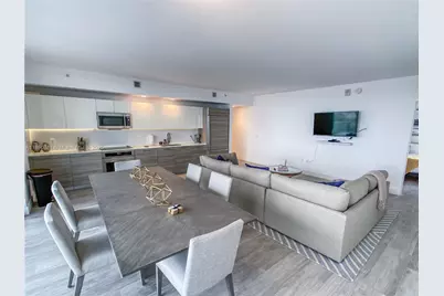 121 NE 34th St #908, Miami, FL 33137 - Photo 2