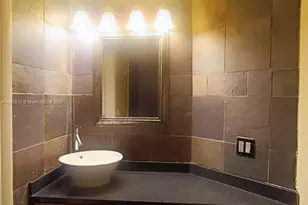 2850 N Oakland Forest Dr, Oakland Park, FL 33309 - Photo 10