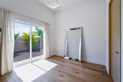 635 SW 9th St, Hallandale Beach, FL 33009 - Photo 20