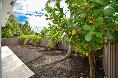 635 SW 9th St, Hallandale Beach, FL 33009 - Photo 28