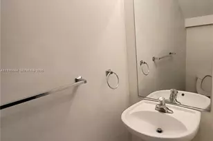 2234 Coral Reef Ct, Dania Beach, FL 33312 - Photo 20