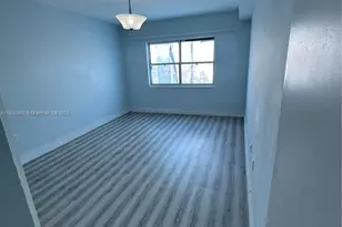 400 Kings Point Dr, Sunny Isles Beach, FL 33160 - Photo 12