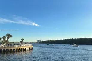 400 Kings Point Dr, Sunny Isles Beach, FL 33160 - Photo 30