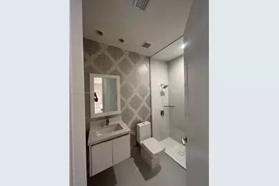 10422 NW 64th Ter, Doral, FL 33178 - Photo 4