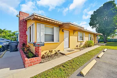 923 N 16th Ct, Hollywood, FL 33020 - Photo 2