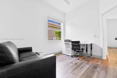 830 Lavender Cir, Weston, FL 33327 - Photo 10
