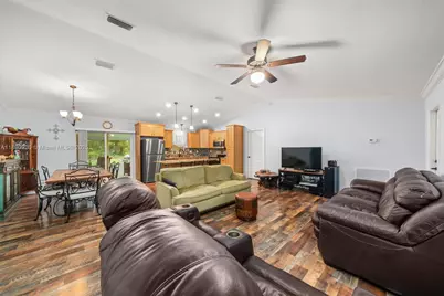 112 Bimini St NE, Lake Placid, FL 33852 - Photo 4