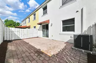 14954 SW 41st Ln, Miami, FL 33185 - Photo 10