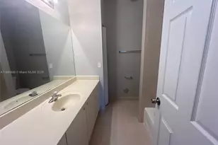 2731 NE 3rd Dr, Homestead, FL 33033 - Photo 8