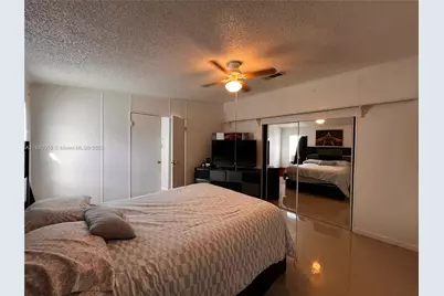 909 SW 131 Way, Davie, FL 33325 - Photo 8