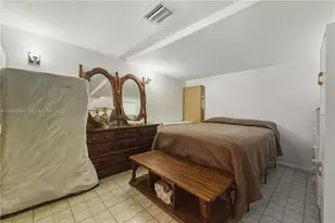 1007 N Golf Dr, Hollywood, FL 33021 - Photo 32