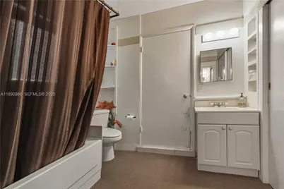 1007 N Golf Dr, Hollywood, FL 33021 - Photo 34
