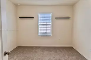 2025 Doe Run Dr, Davenport, FL 33837 - Photo 12